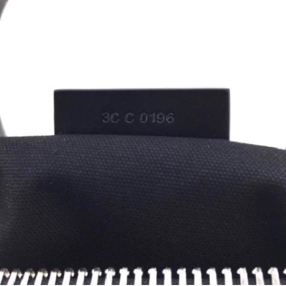 SOLD* Givenchy Antigona Bag - Picture 7 of 8